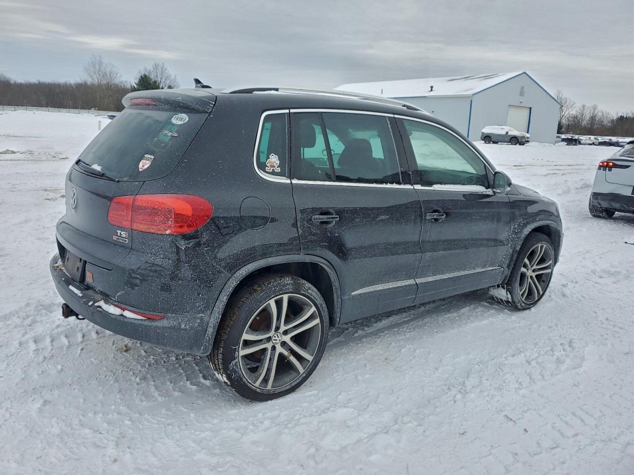 2017 VOLKSWAGEN TIGUAN SEL photo 5