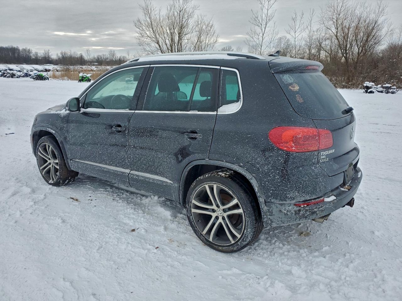 2017 VOLKSWAGEN TIGUAN SEL photo 3