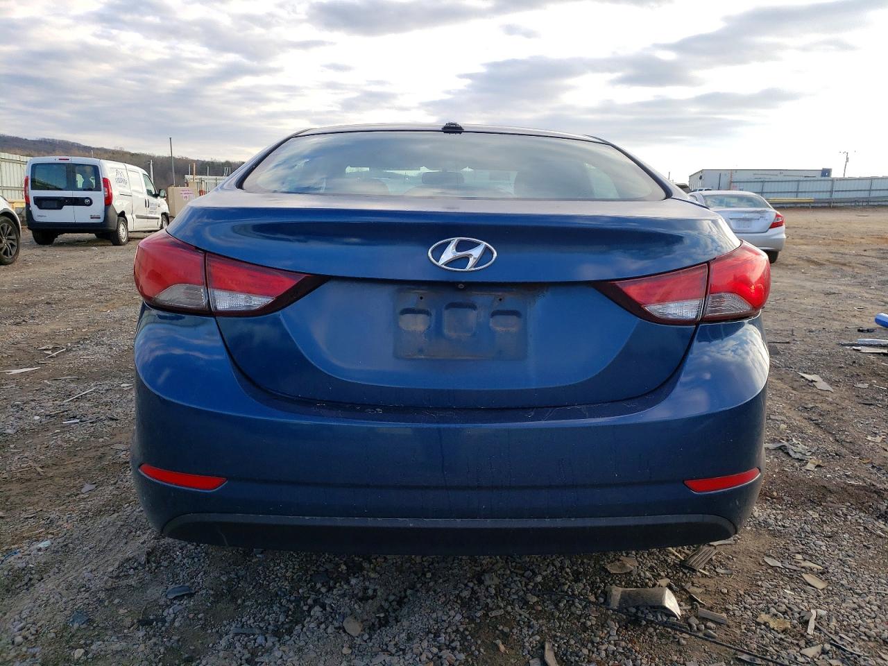 2016 HYUNDAI ELANTRA SE photo 16