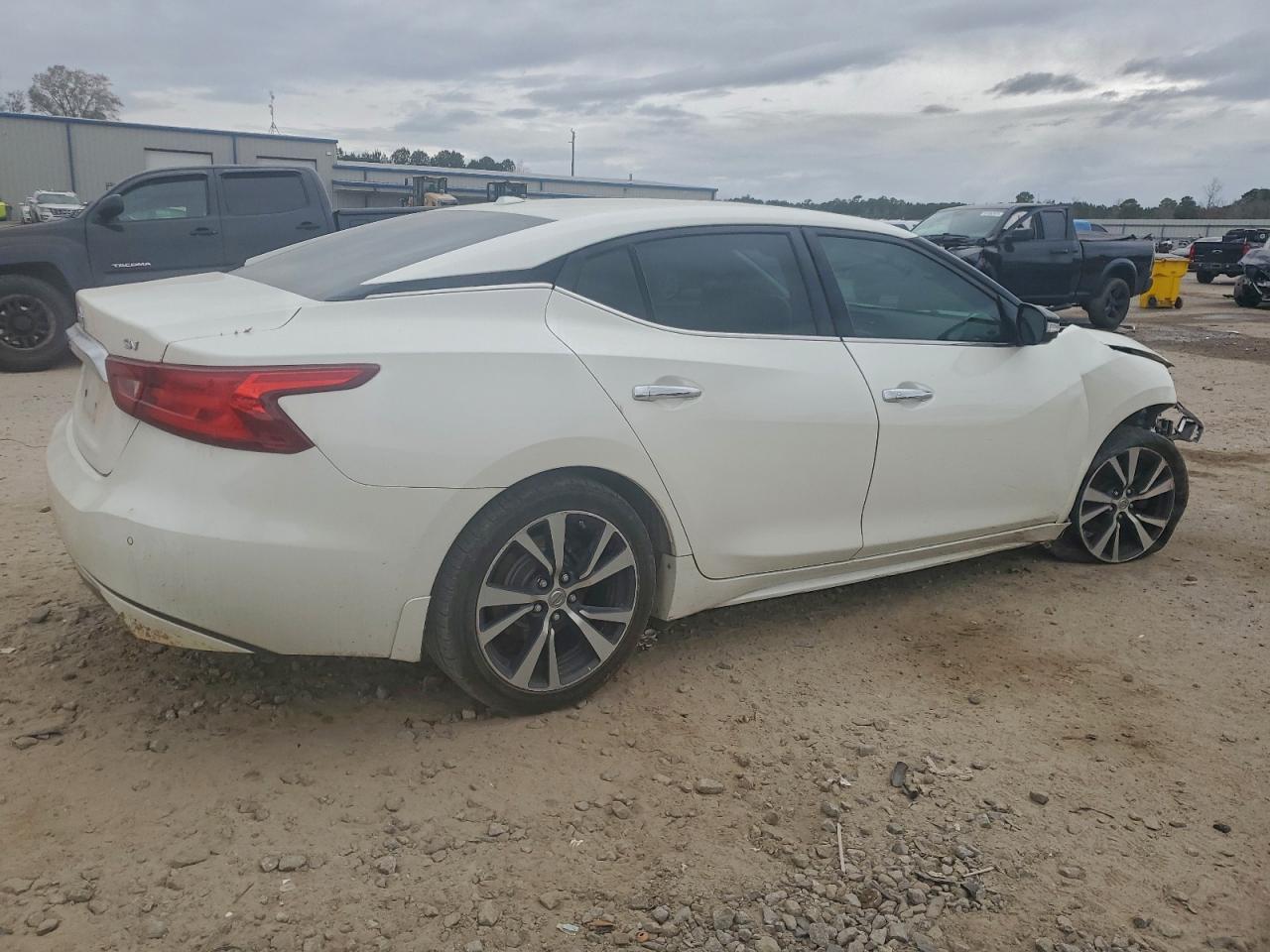 2017 NISSAN MAXIMA 3.5S photo 3
