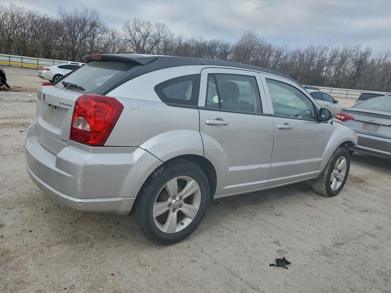 2010 DODGE CALIBER SXT photo 3