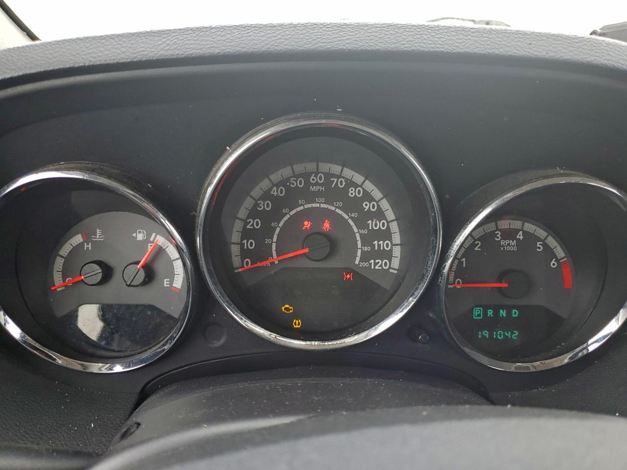2010 DODGE CALIBER SXT photo 9