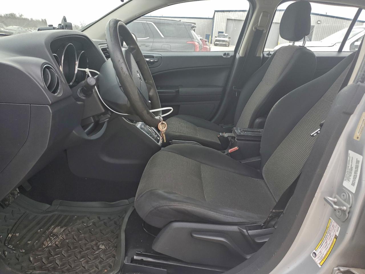 2010 DODGE CALIBER SXT photo 7