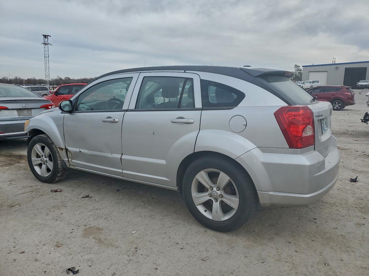 2010 DODGE CALIBER SXT photo 2