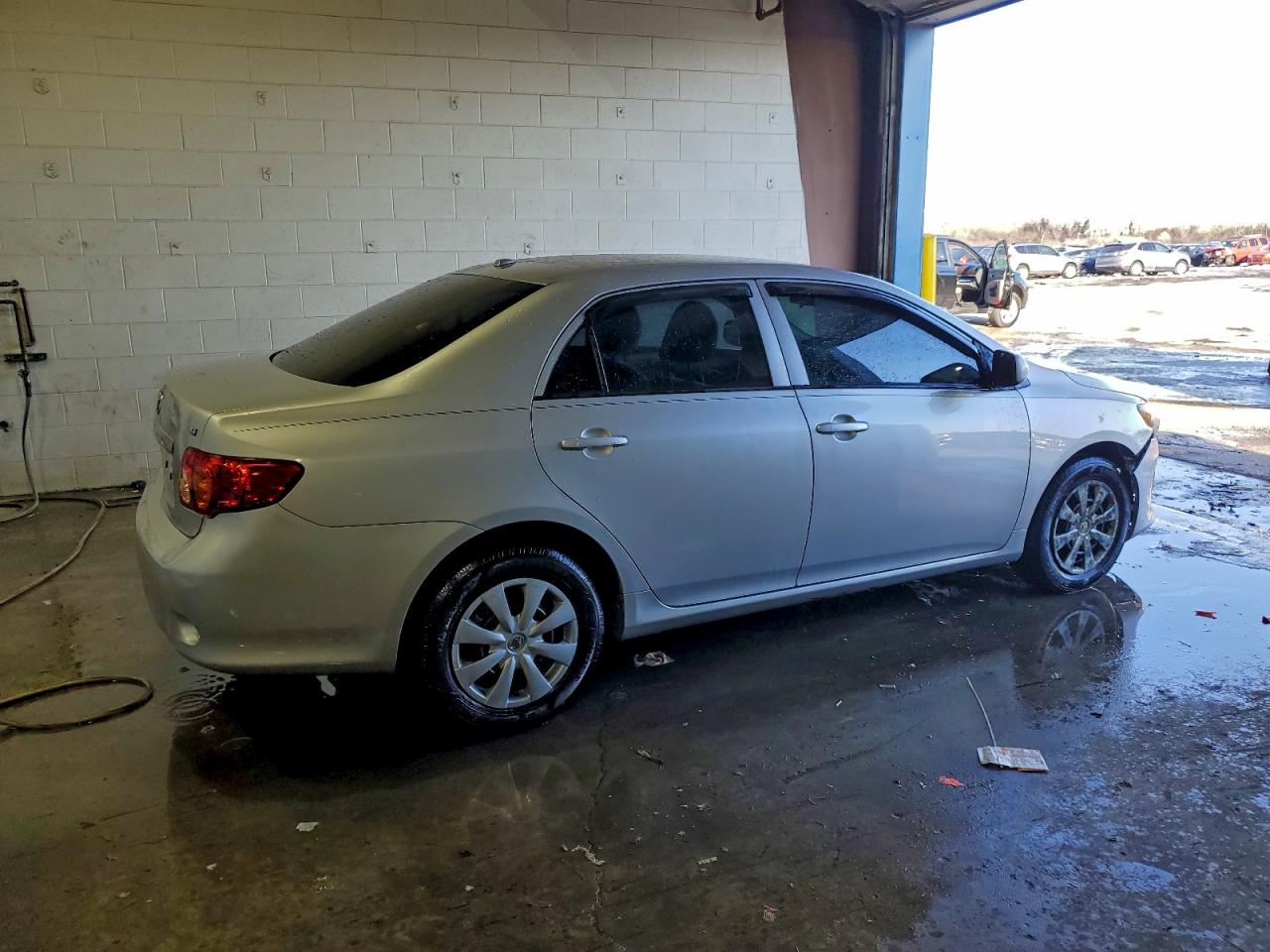 2009 TOYOTA COROLLA BASE photo 3
