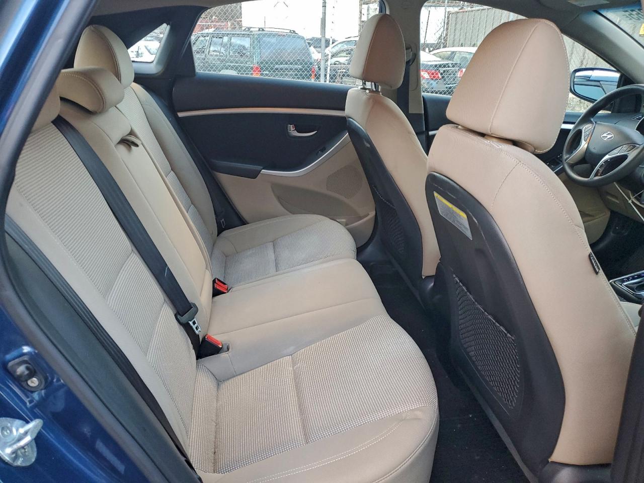 2016 HYUNDAI ELANTRA GT photo 10