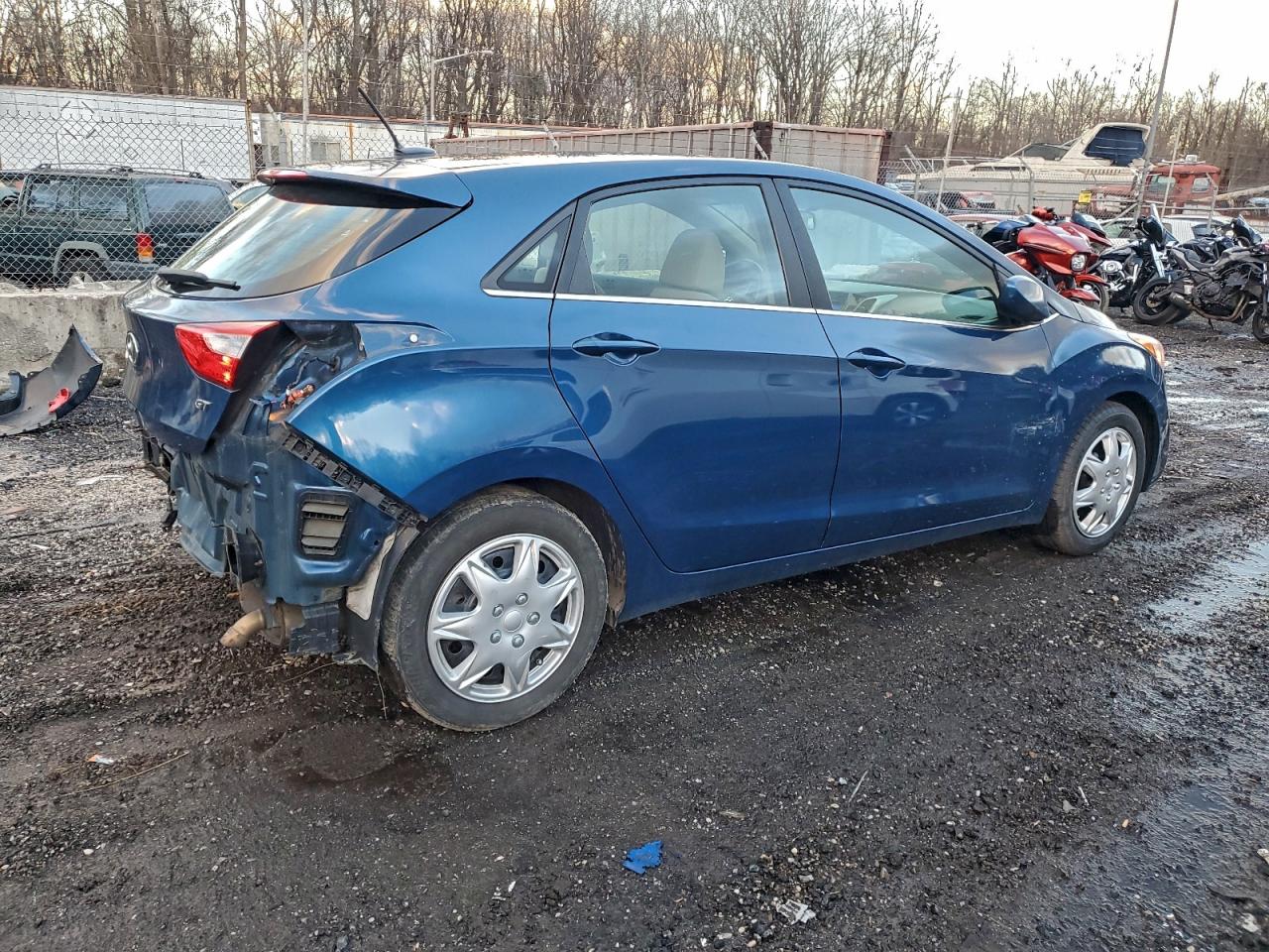 2016 HYUNDAI ELANTRA GT photo 3