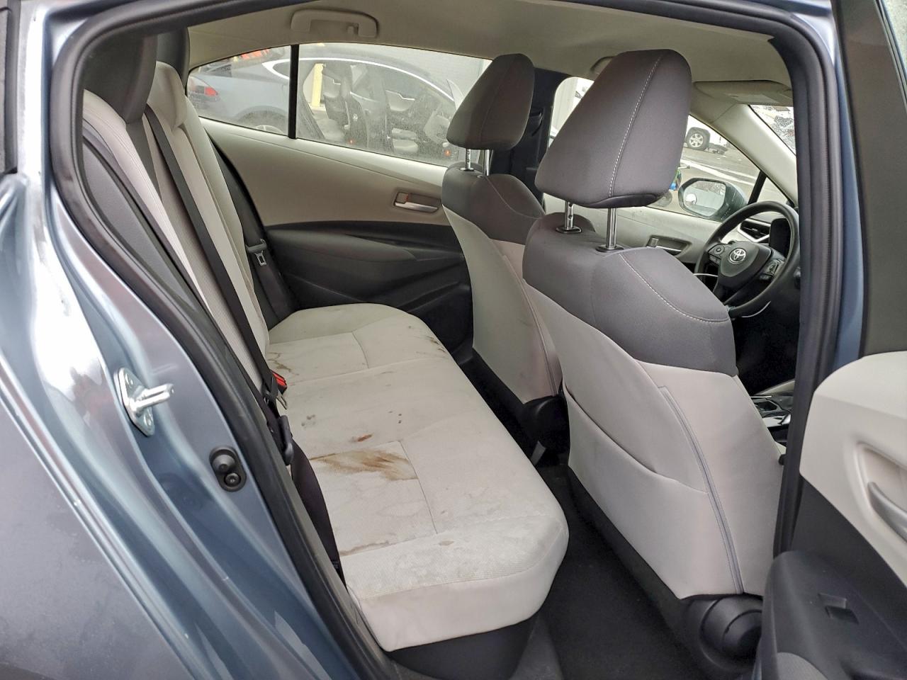 2021 TOYOTA COROLLA LE photo 10