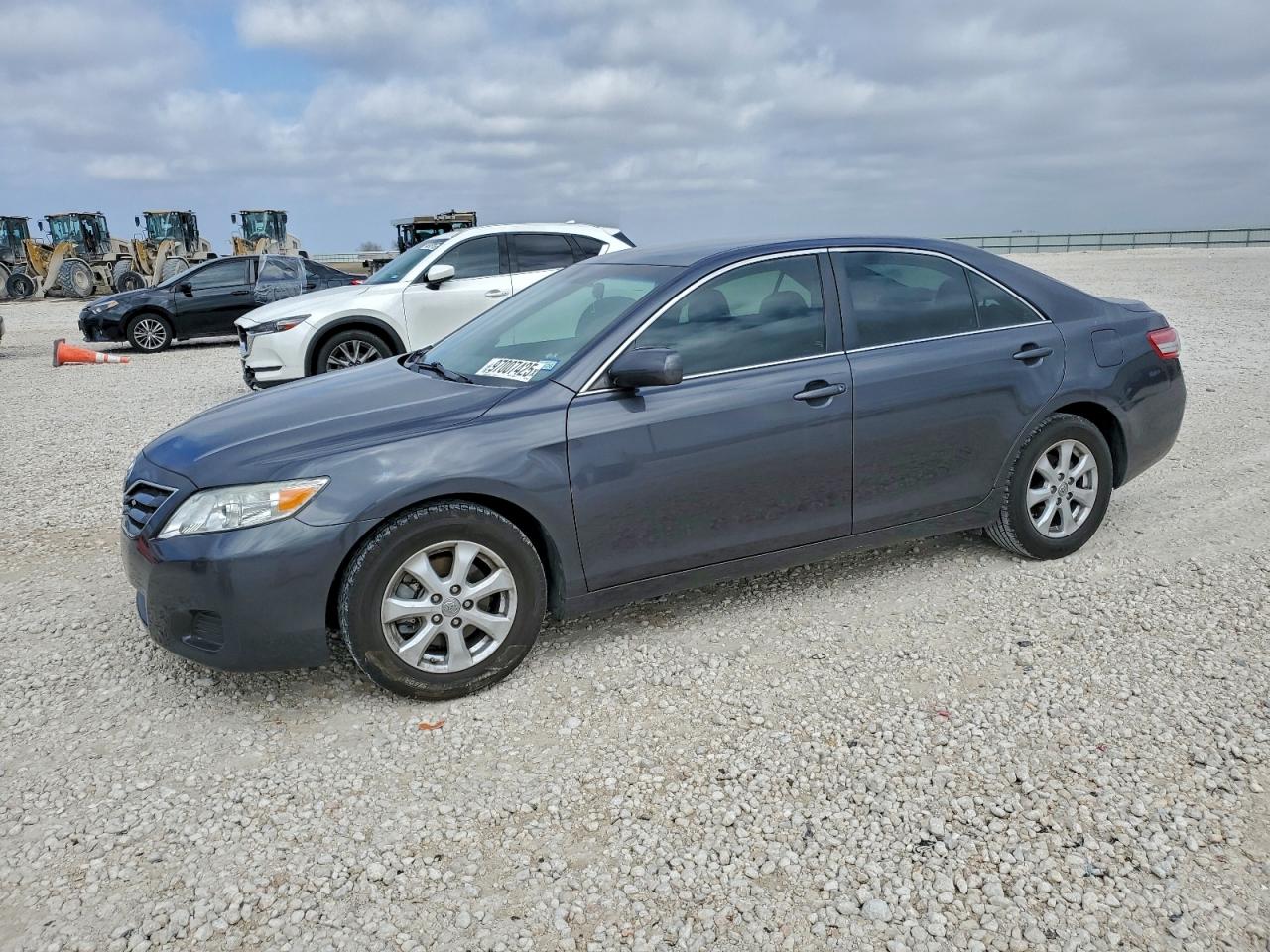 2011 TOYOTA CAMRY