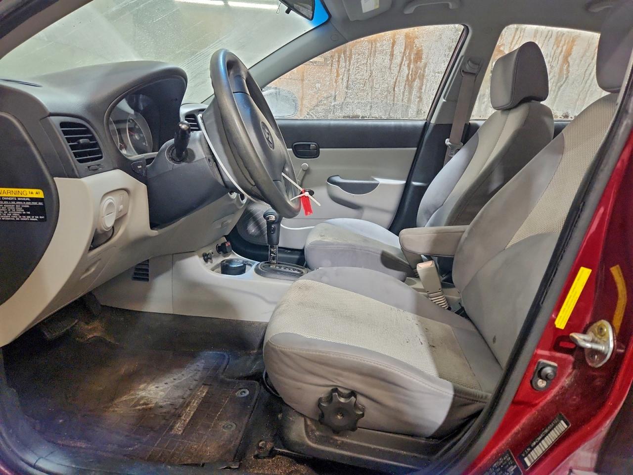 2011 HYUNDAI ACCENT GLS photo 13