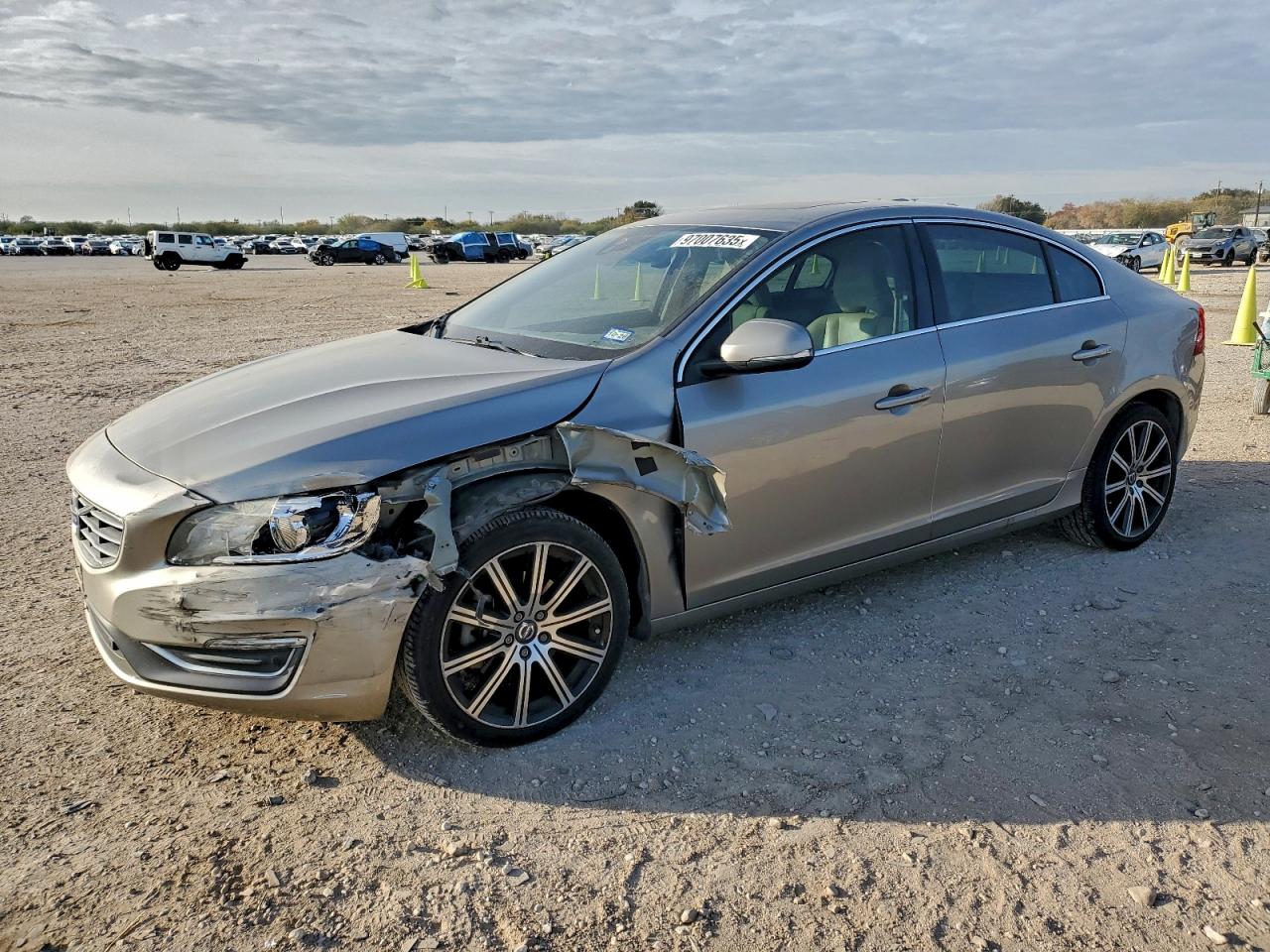 2016 VOLVO S60