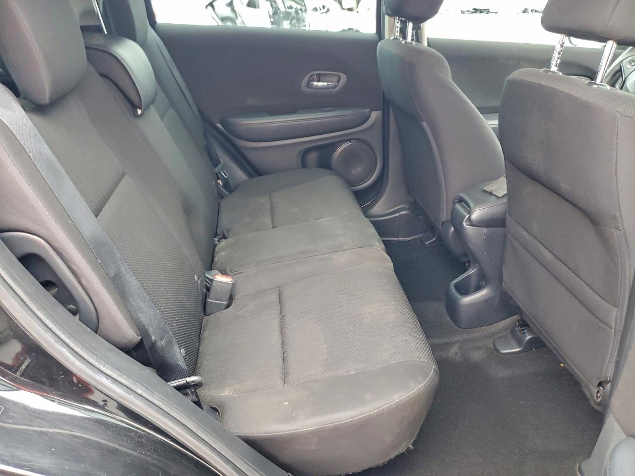 2016 HONDA HR-V LX photo 10
