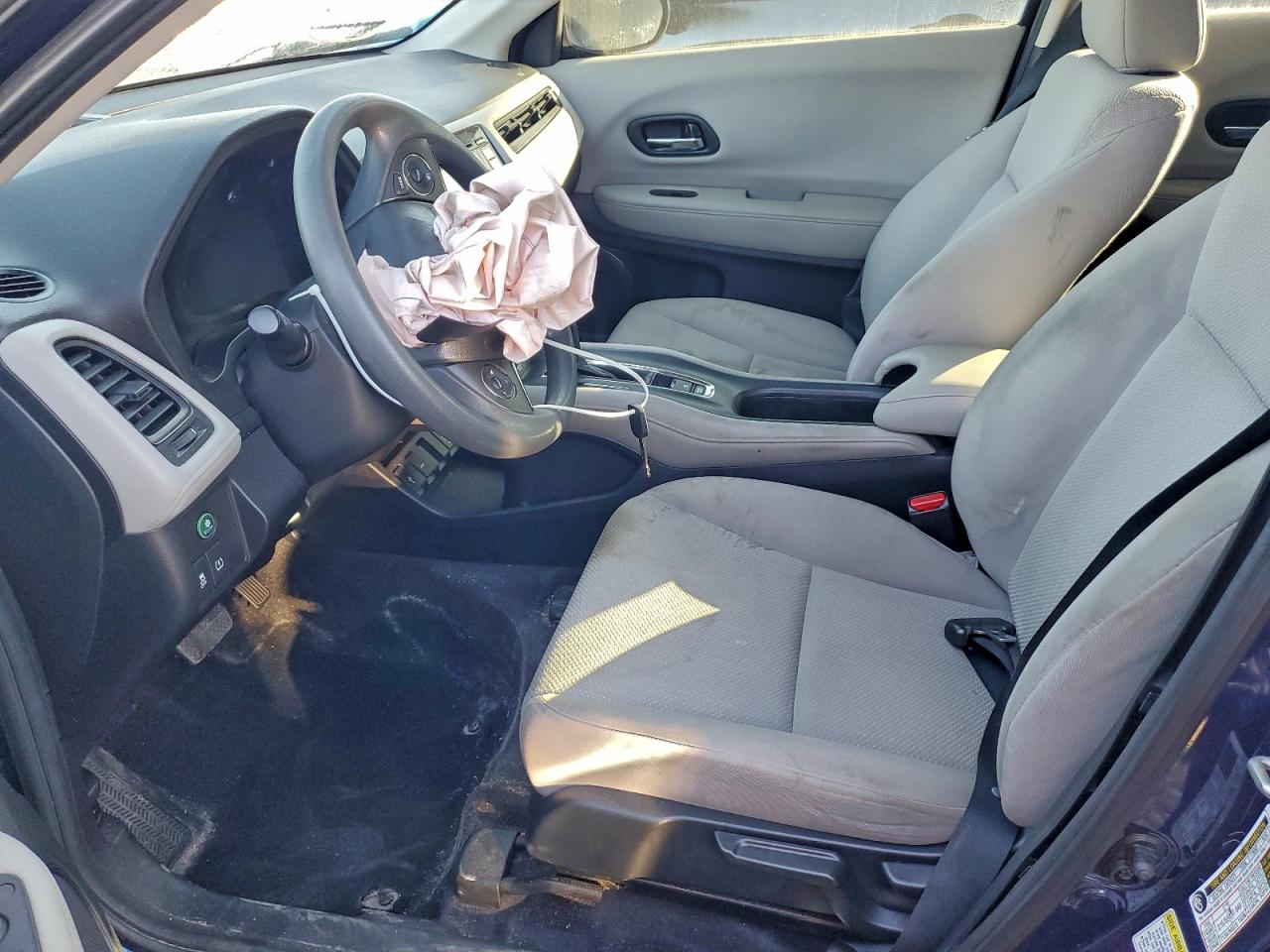 2016 HONDA HR-V LX photo 7