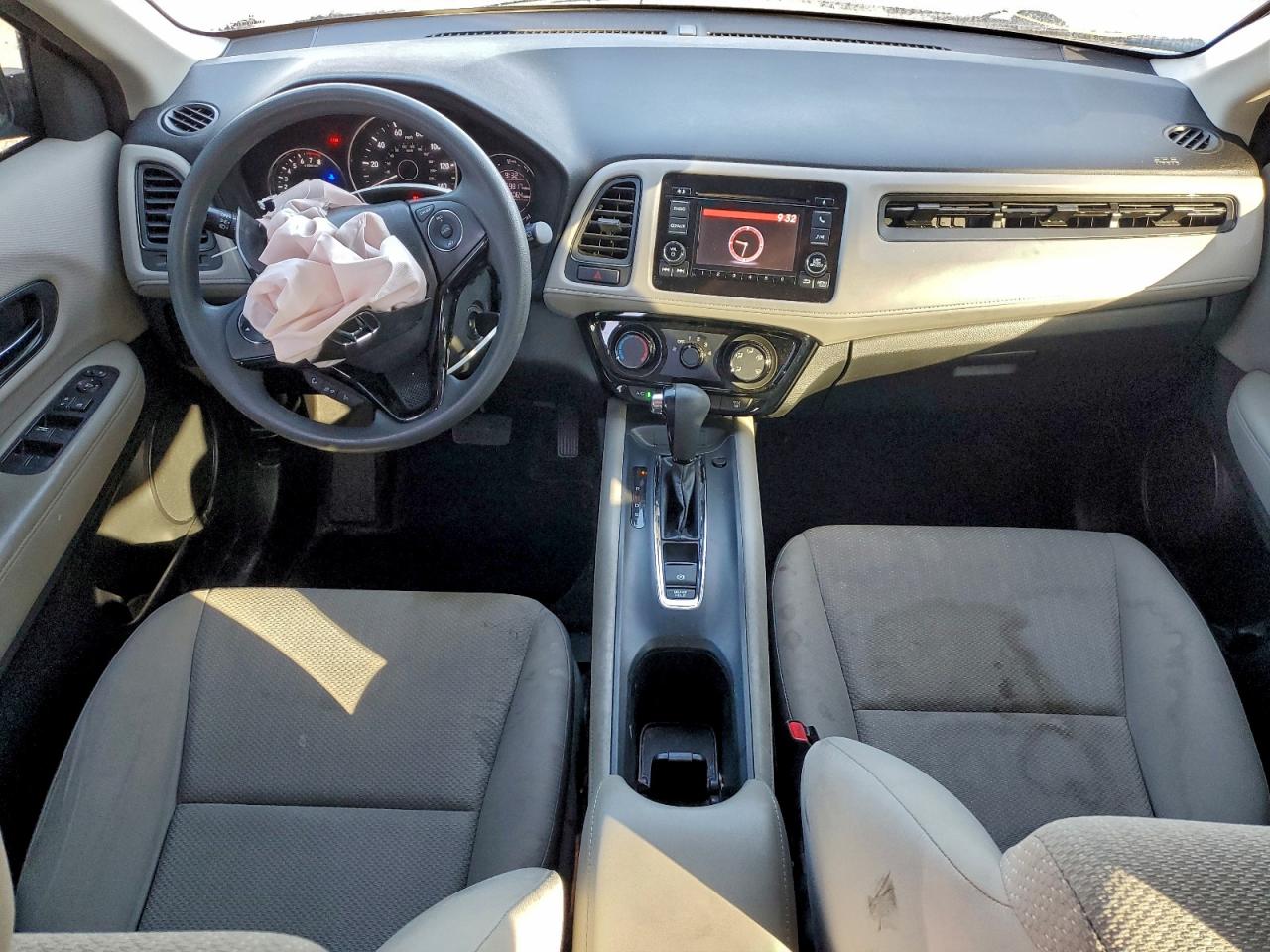 2016 HONDA HR-V LX photo 8