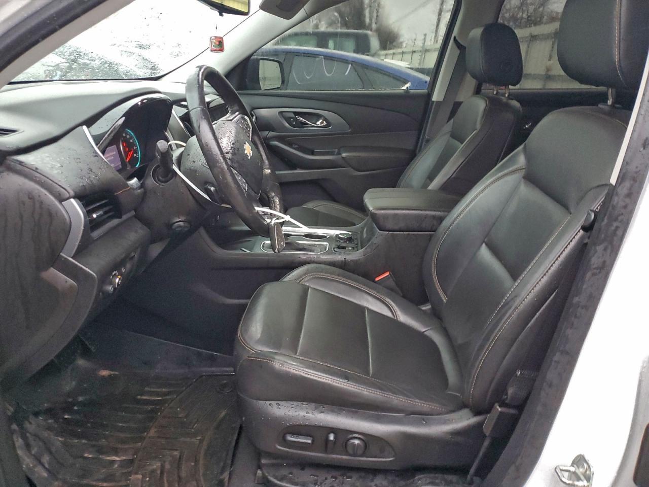 2020 CHEVROLET TRAVERSE PREMIER photo 13