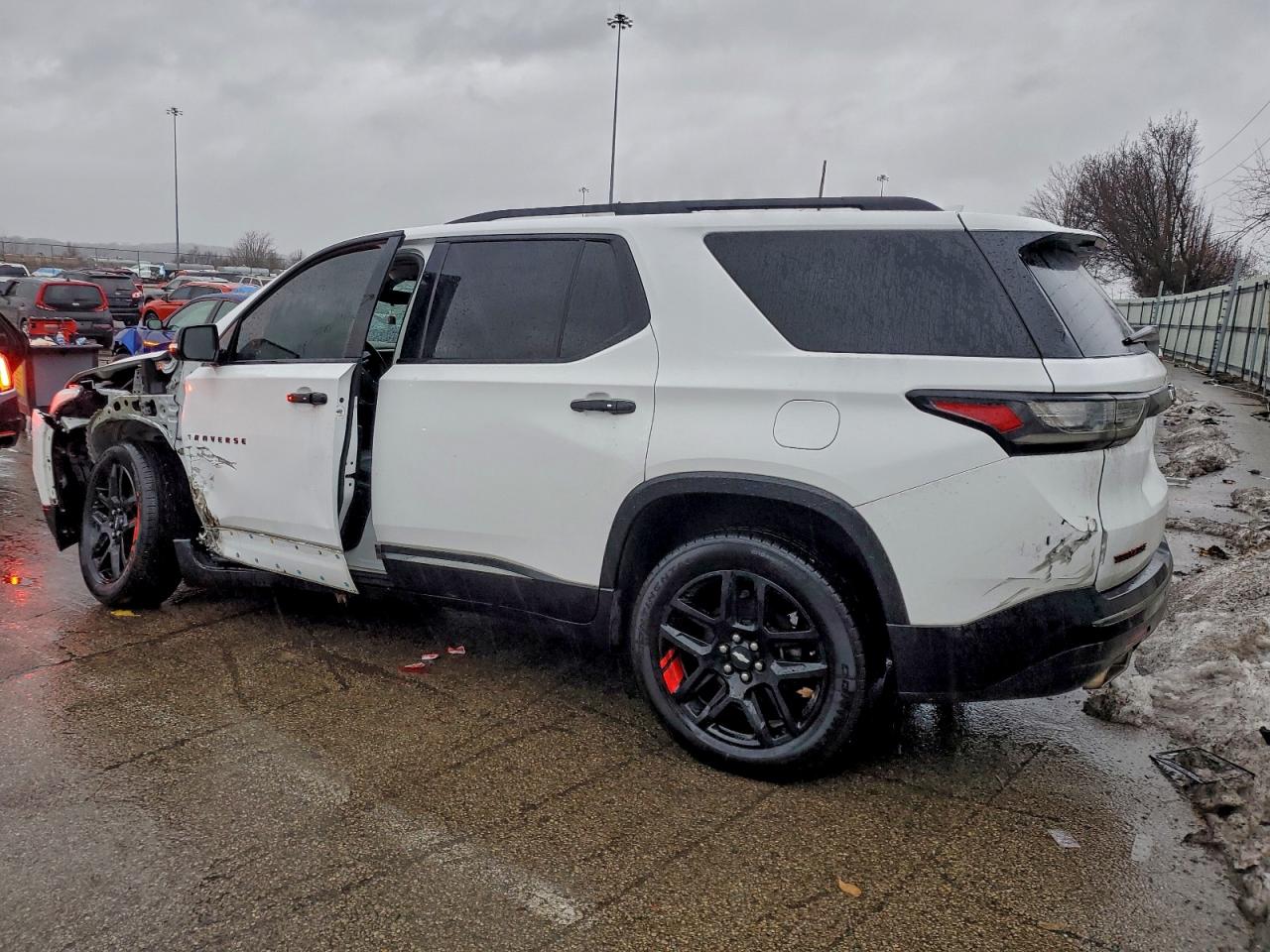 2020 CHEVROLET TRAVERSE PREMIER photo 3