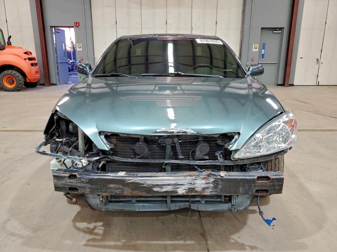 2003 TOYOTA CAMRY LE photo 9