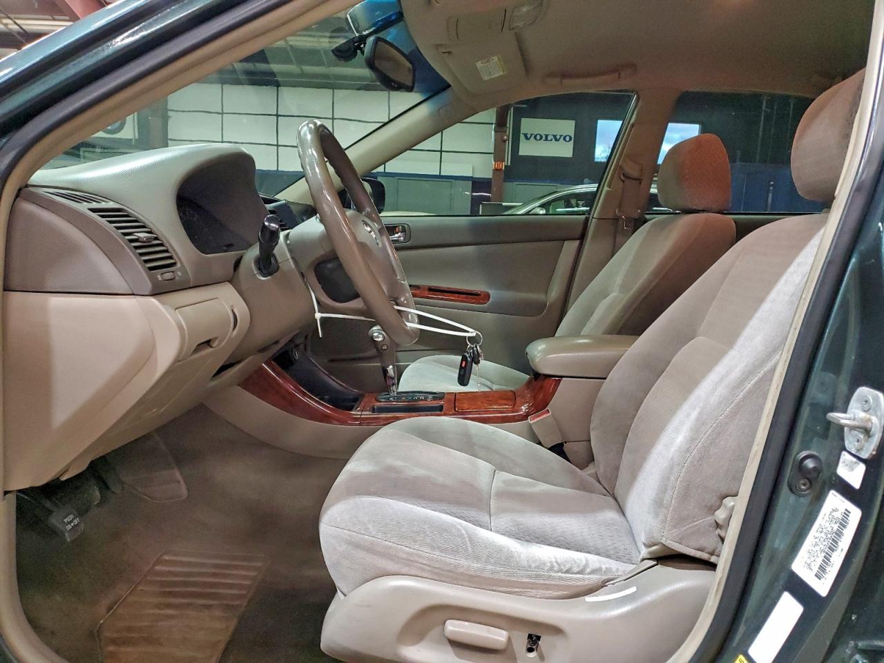 2003 TOYOTA CAMRY LE photo 13