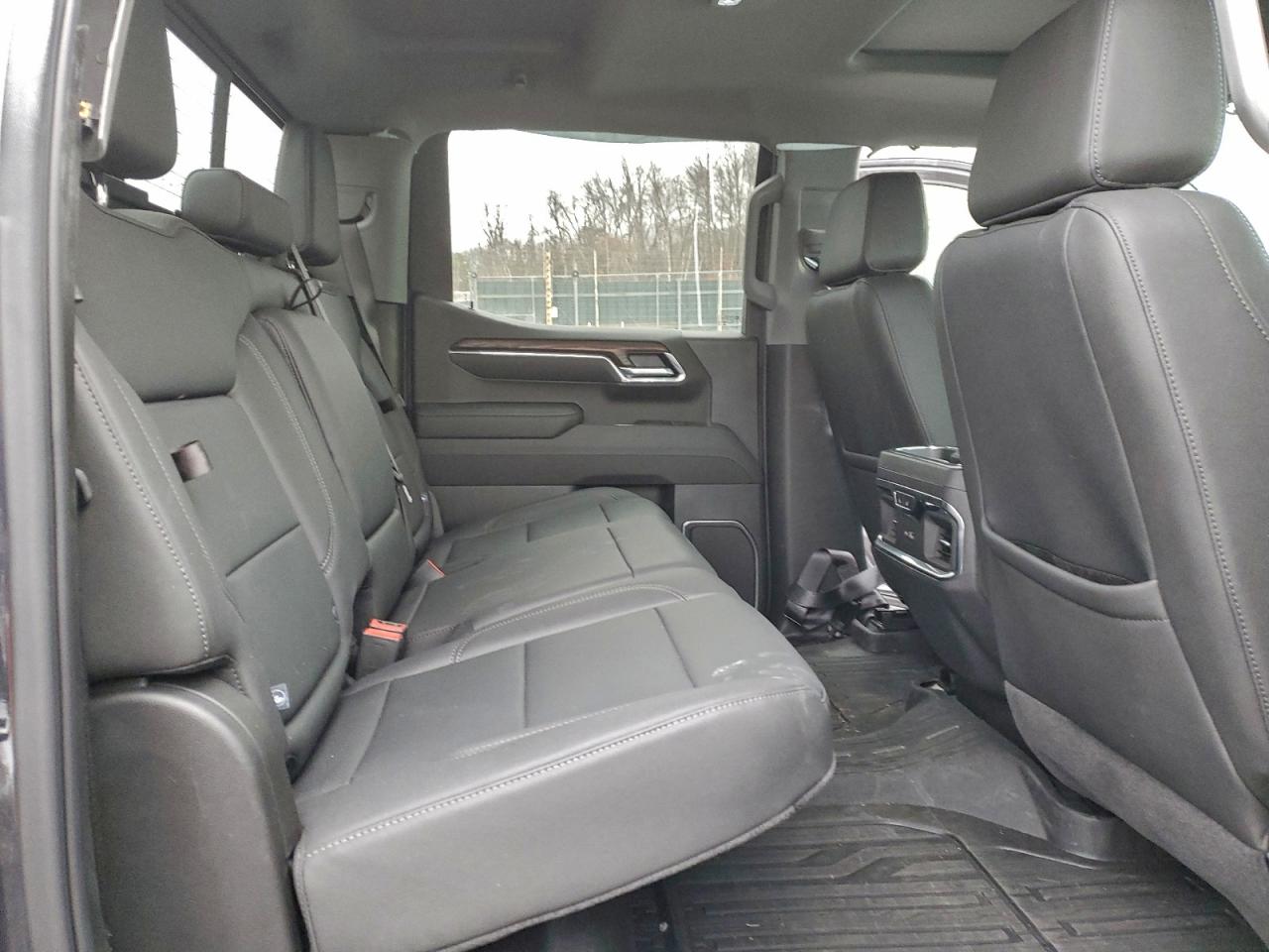 2025 GMC SIERRA K1500 SLT photo 10