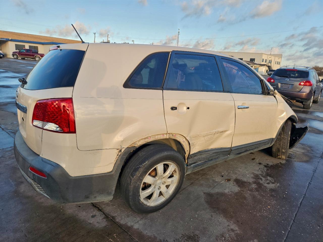 2011 KIA SORENTO BASE photo 3