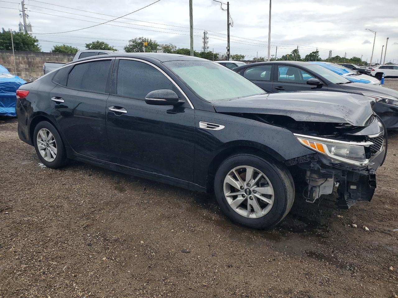 2016 KIA OPTIMA LX photo 4