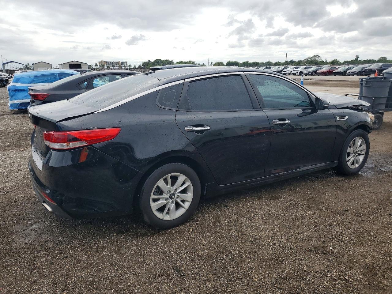 2016 KIA OPTIMA LX photo 3