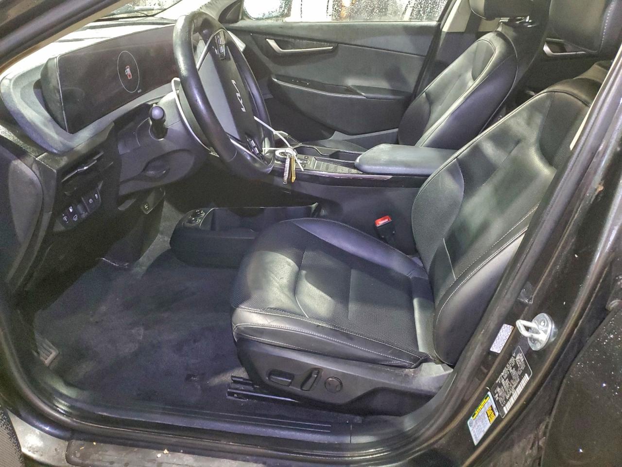 2023 KIA EV6 LIGHT photo 7