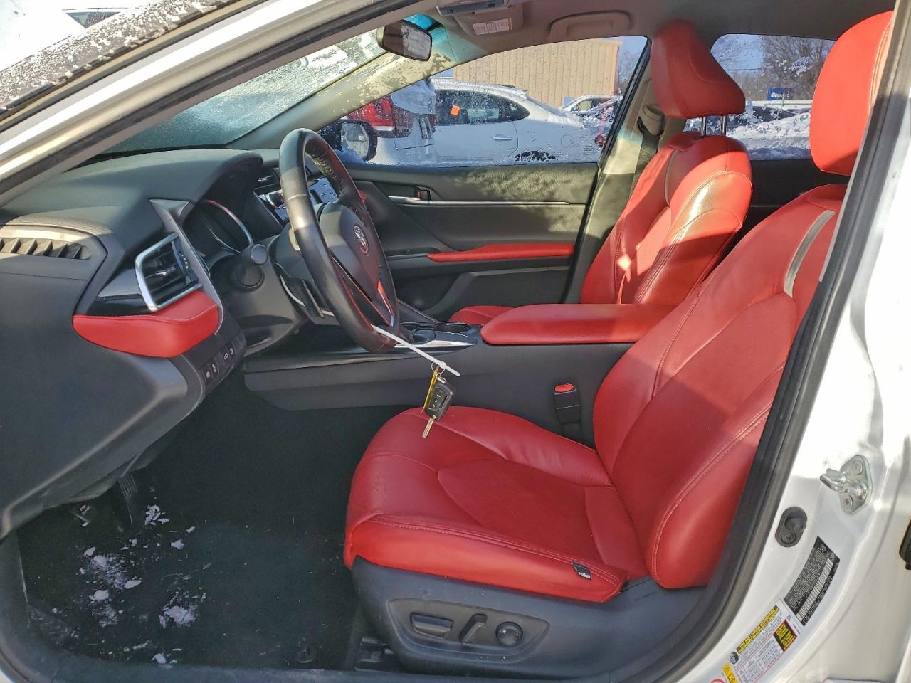 2018 TOYOTA CAMRY L photo 7