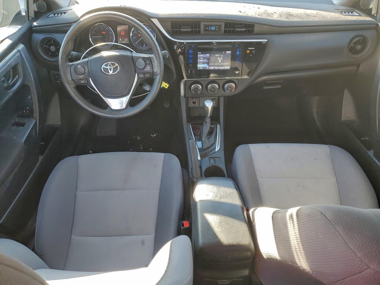 2017 TOYOTA COROLLA L photo 15