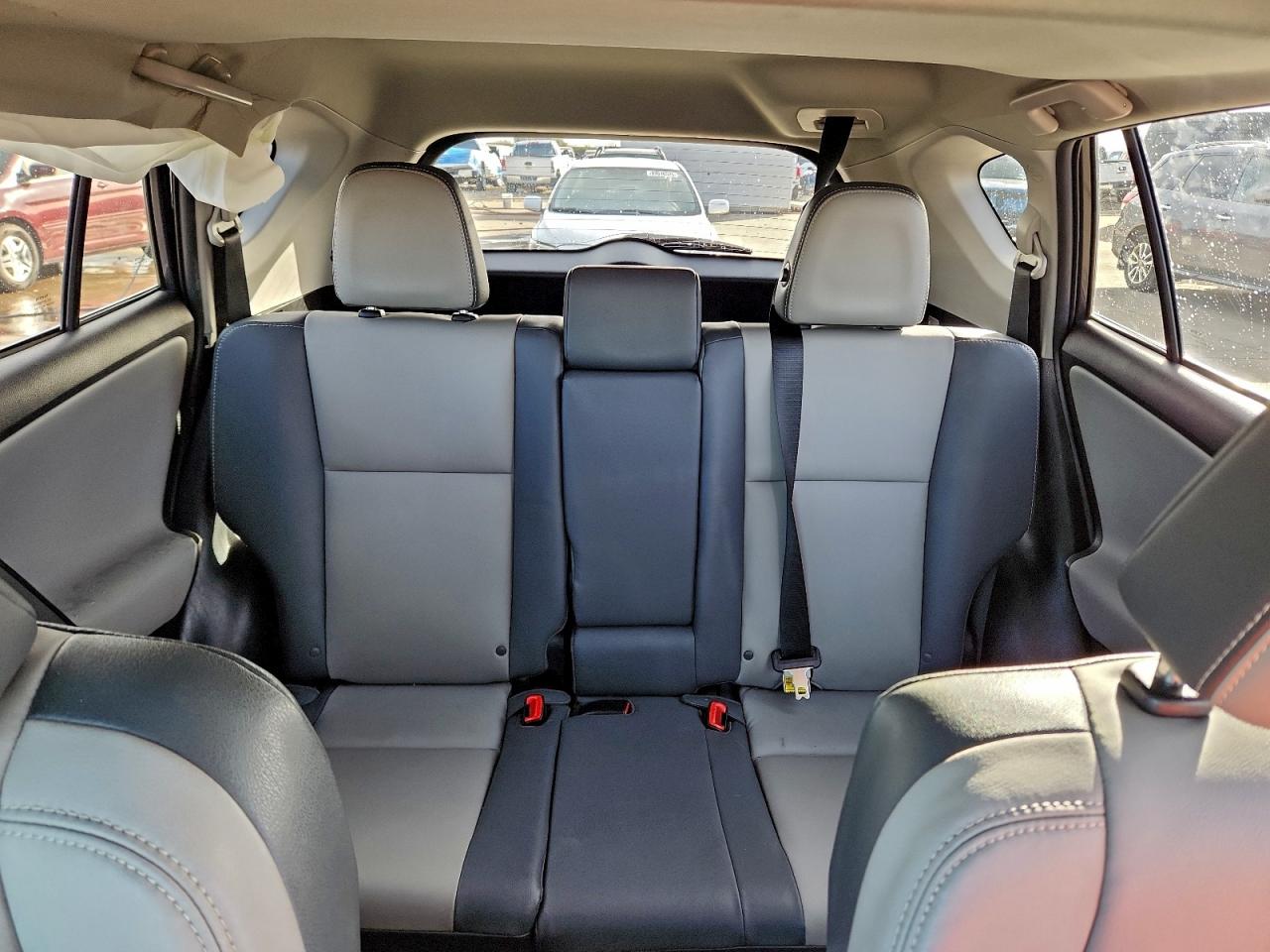 2015 TOYOTA RAV4 LIMITED photo 10