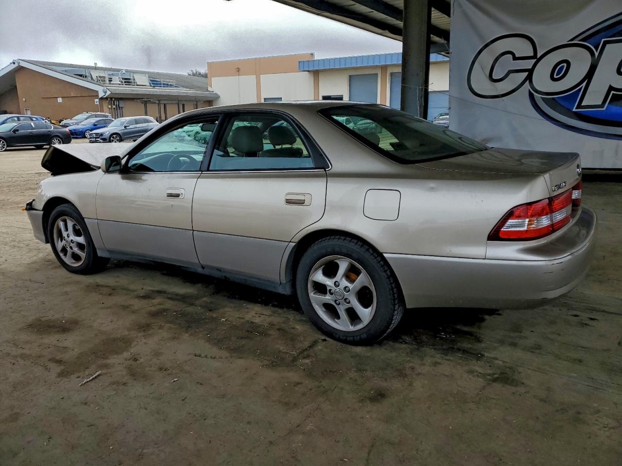 2000 LEXUS ES 300 photo 5
