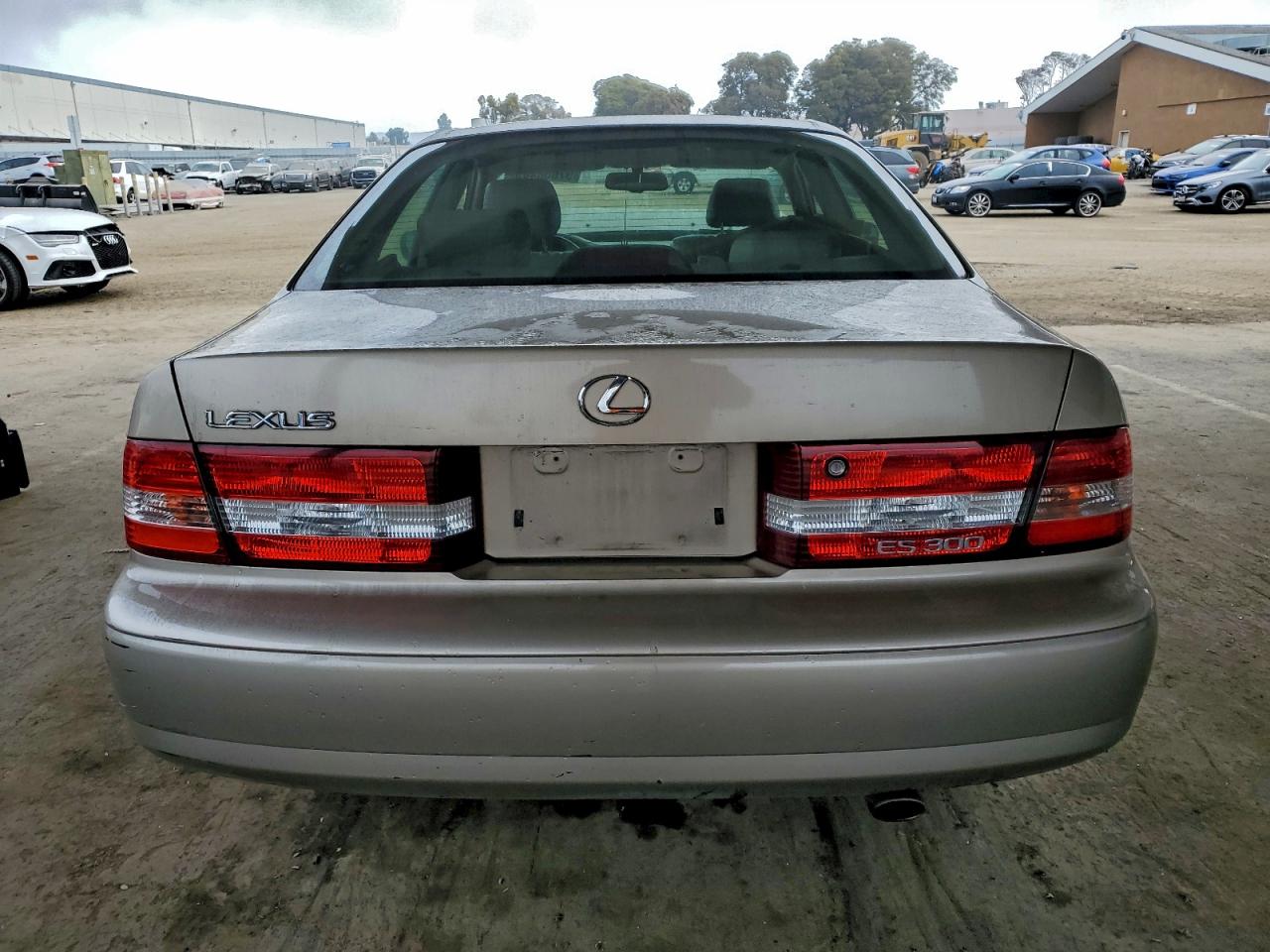 2000 LEXUS ES 300 photo 21
