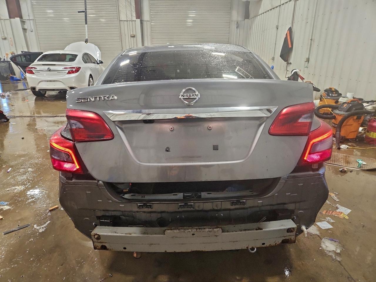 2019 NISSAN SENTRA S photo 16