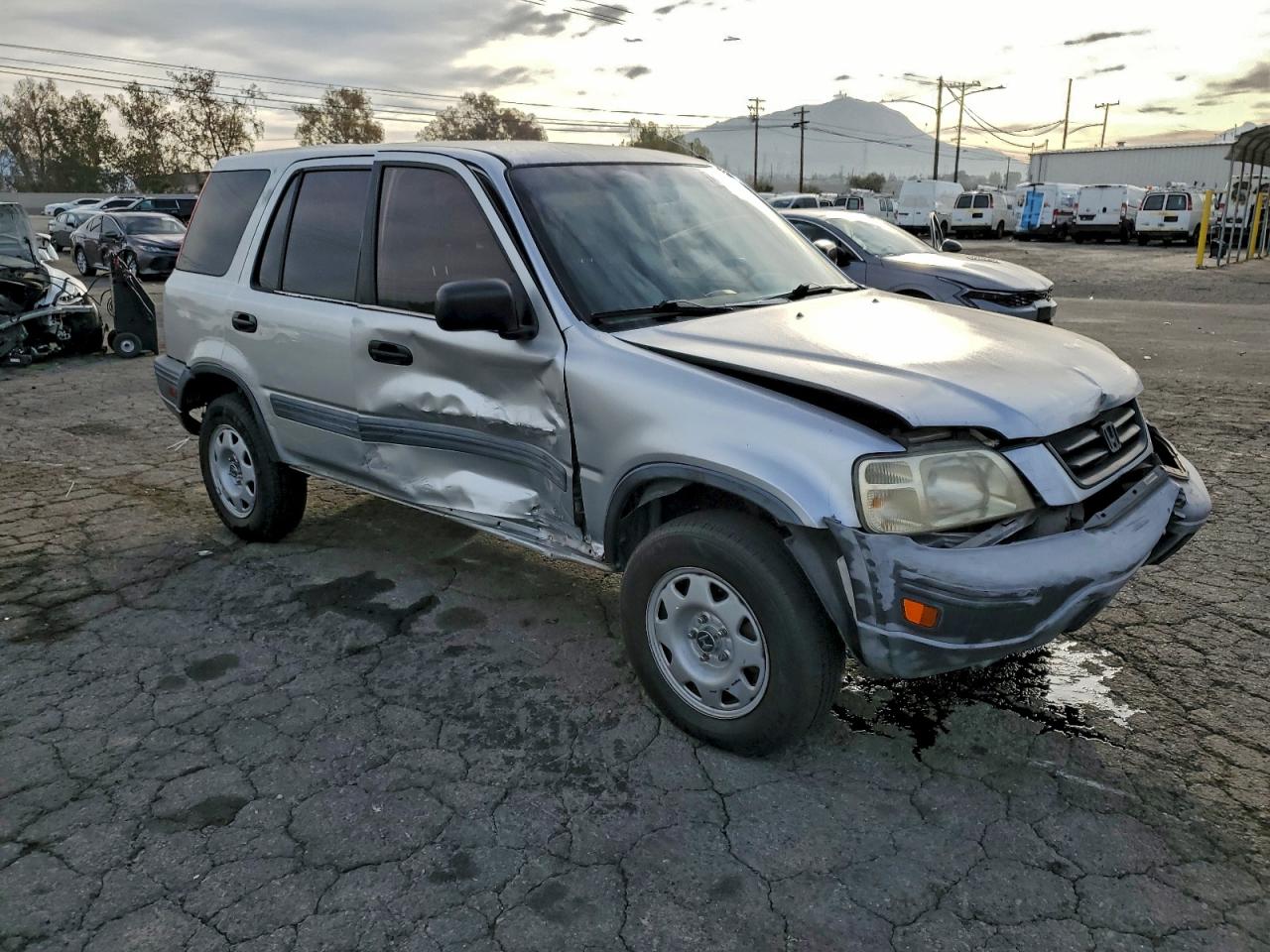 2000 HONDA CR-V LX photo 4
