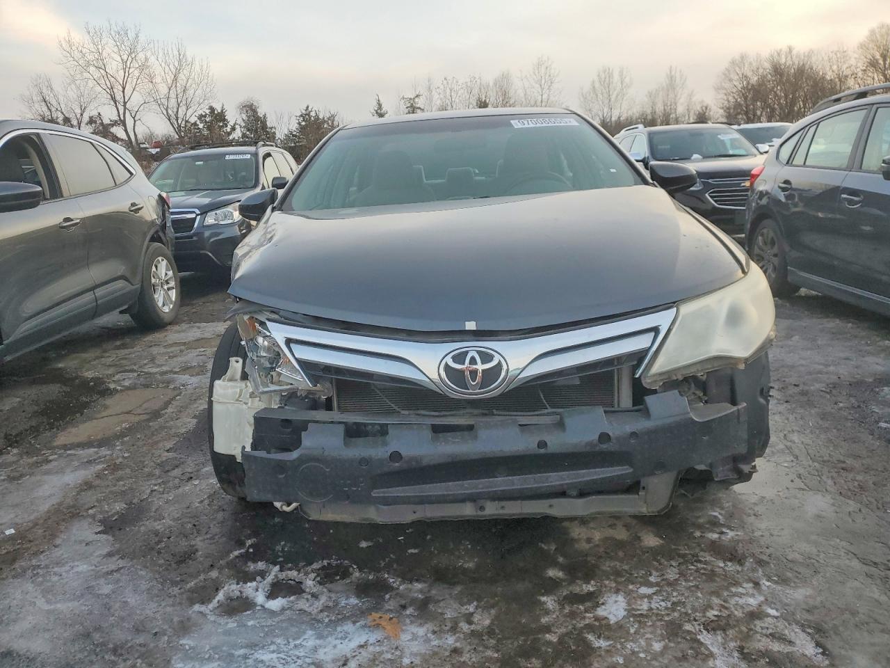 2012 TOYOTA CAMRY BASE photo 5