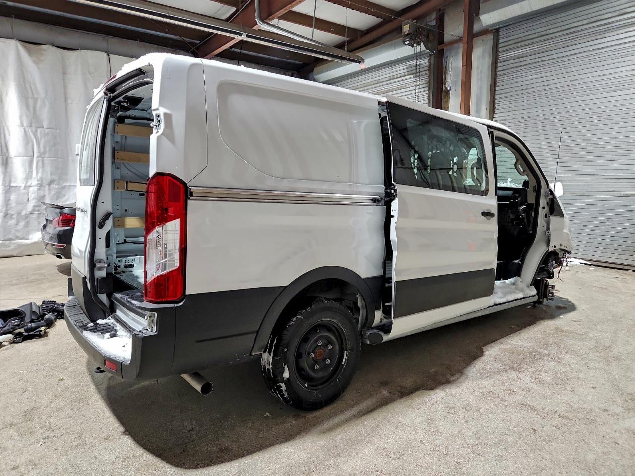 2025 FORD TRANSIT T-250 photo 7