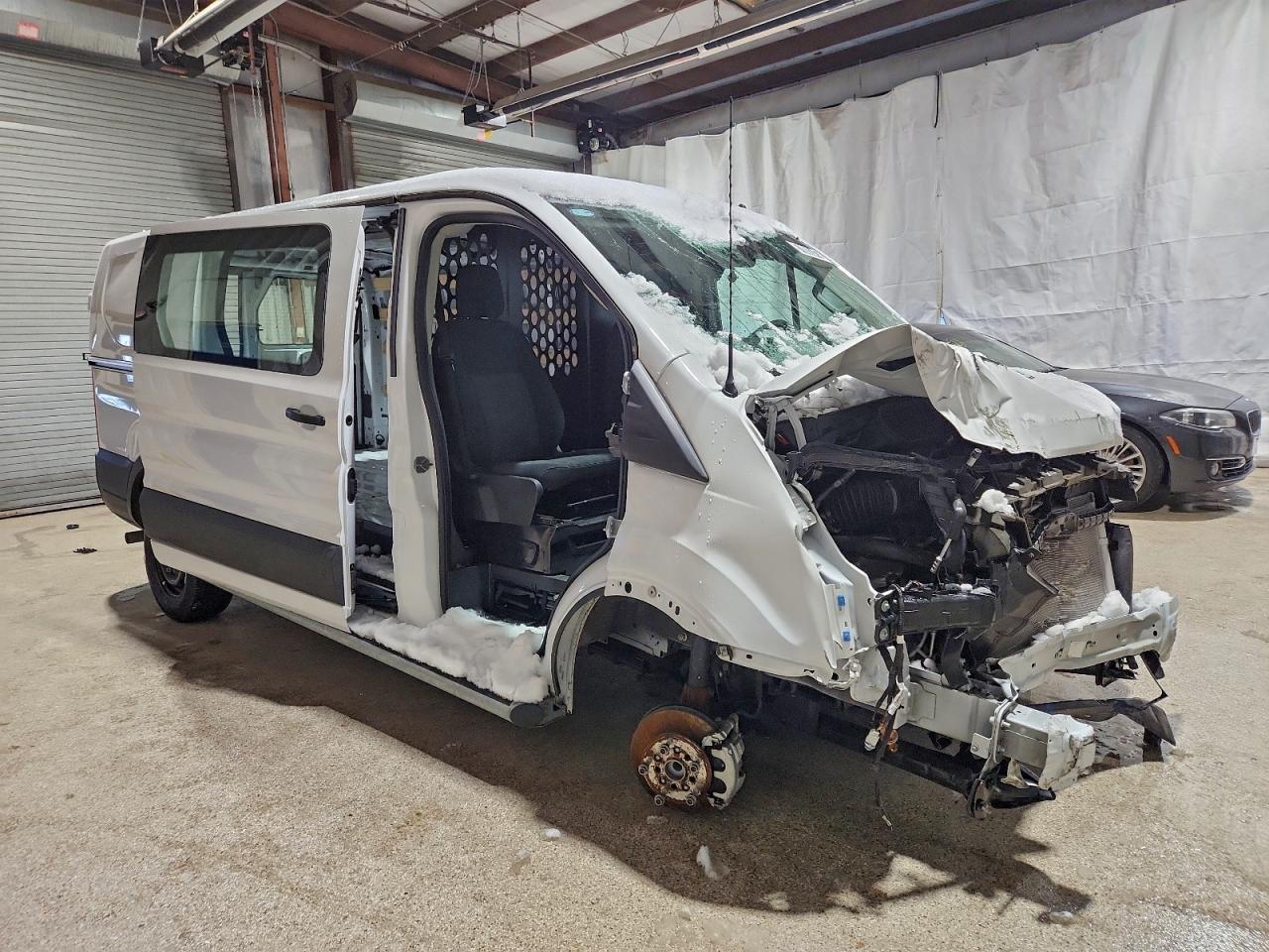 2025 FORD TRANSIT T-250 photo 10