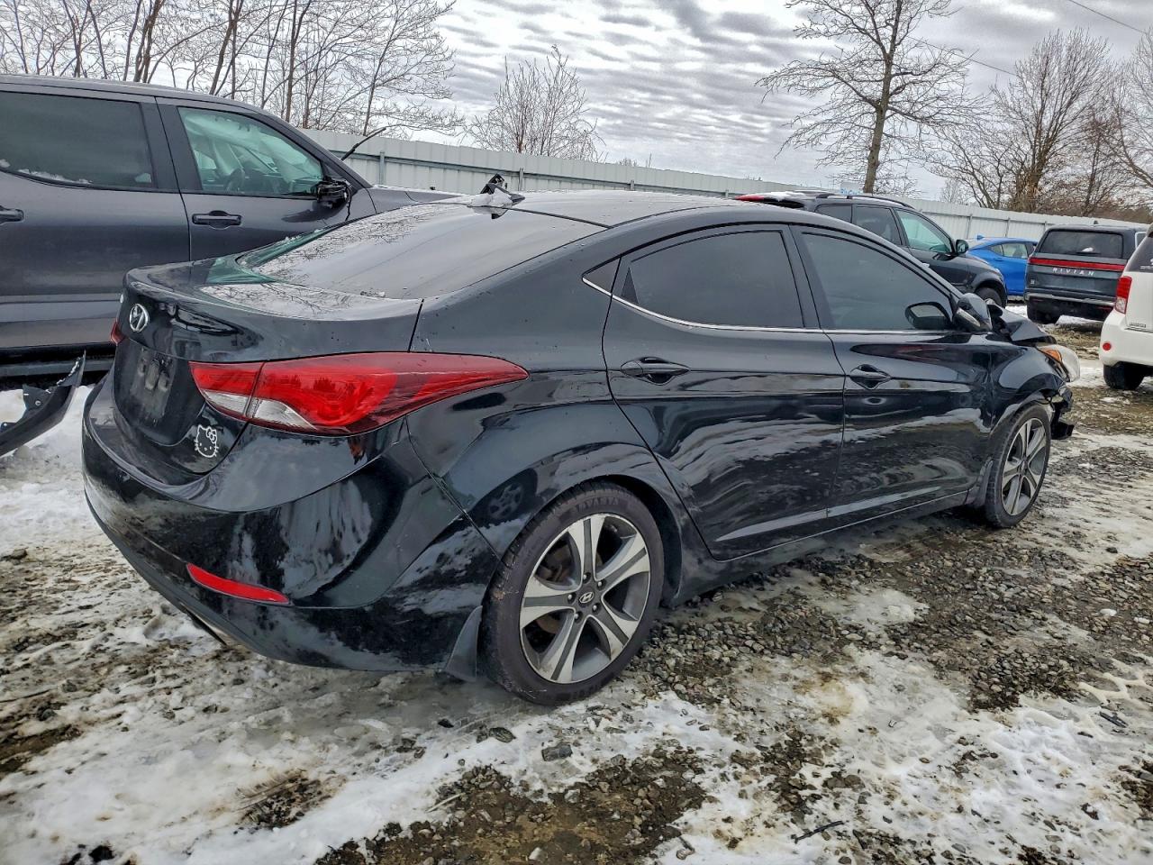 2015 HYUNDAI ELANTRA SE photo 7