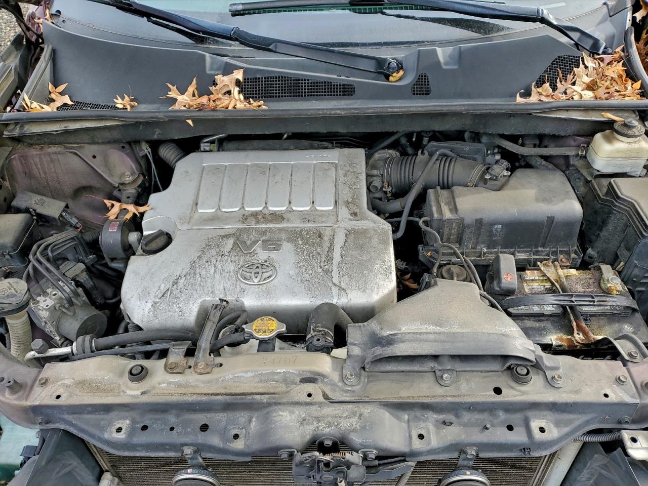 2011 TOYOTA HIGHLANDER LIMITED photo 23