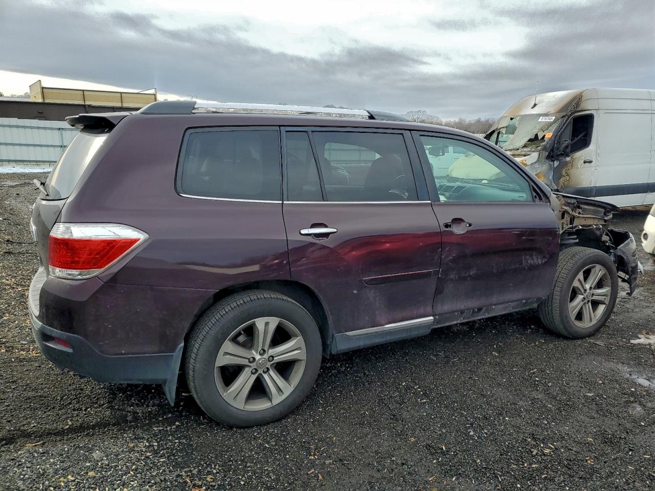 2011 TOYOTA HIGHLANDER LIMITED photo 5
