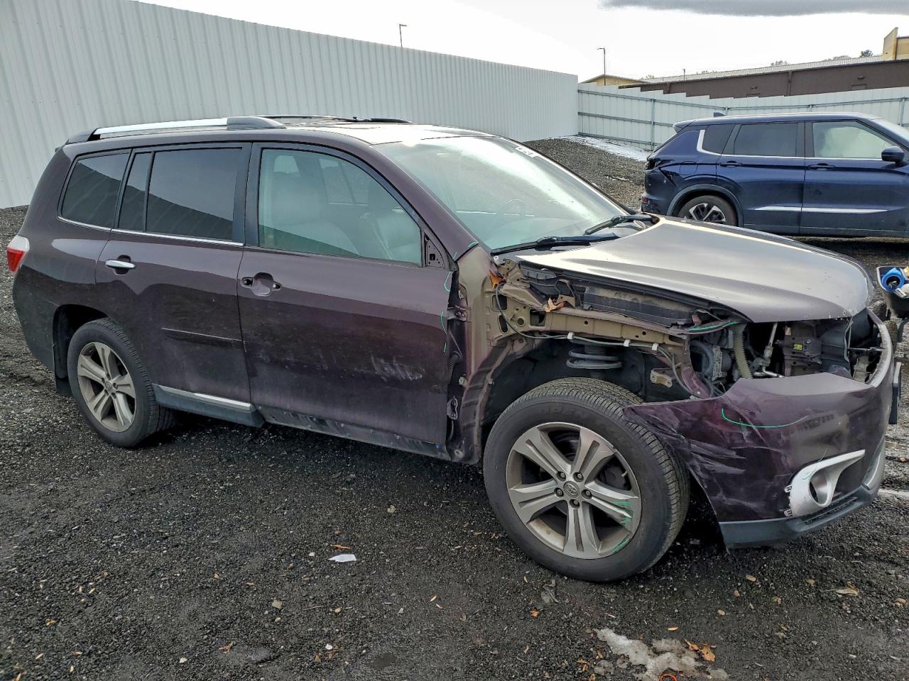 2011 TOYOTA HIGHLANDER LIMITED photo 7