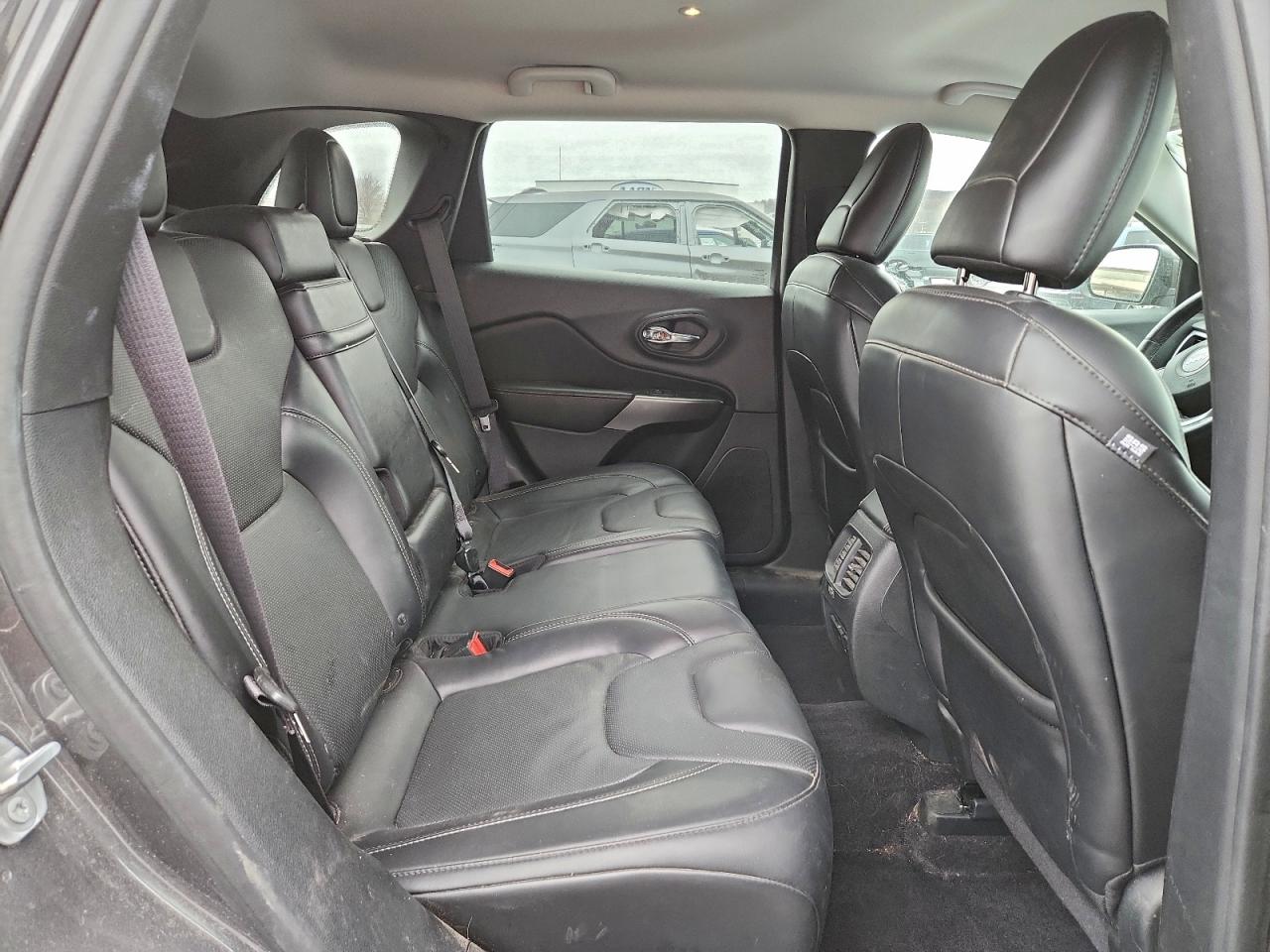 2019 JEEP CHEROKEE LIMITED photo 11