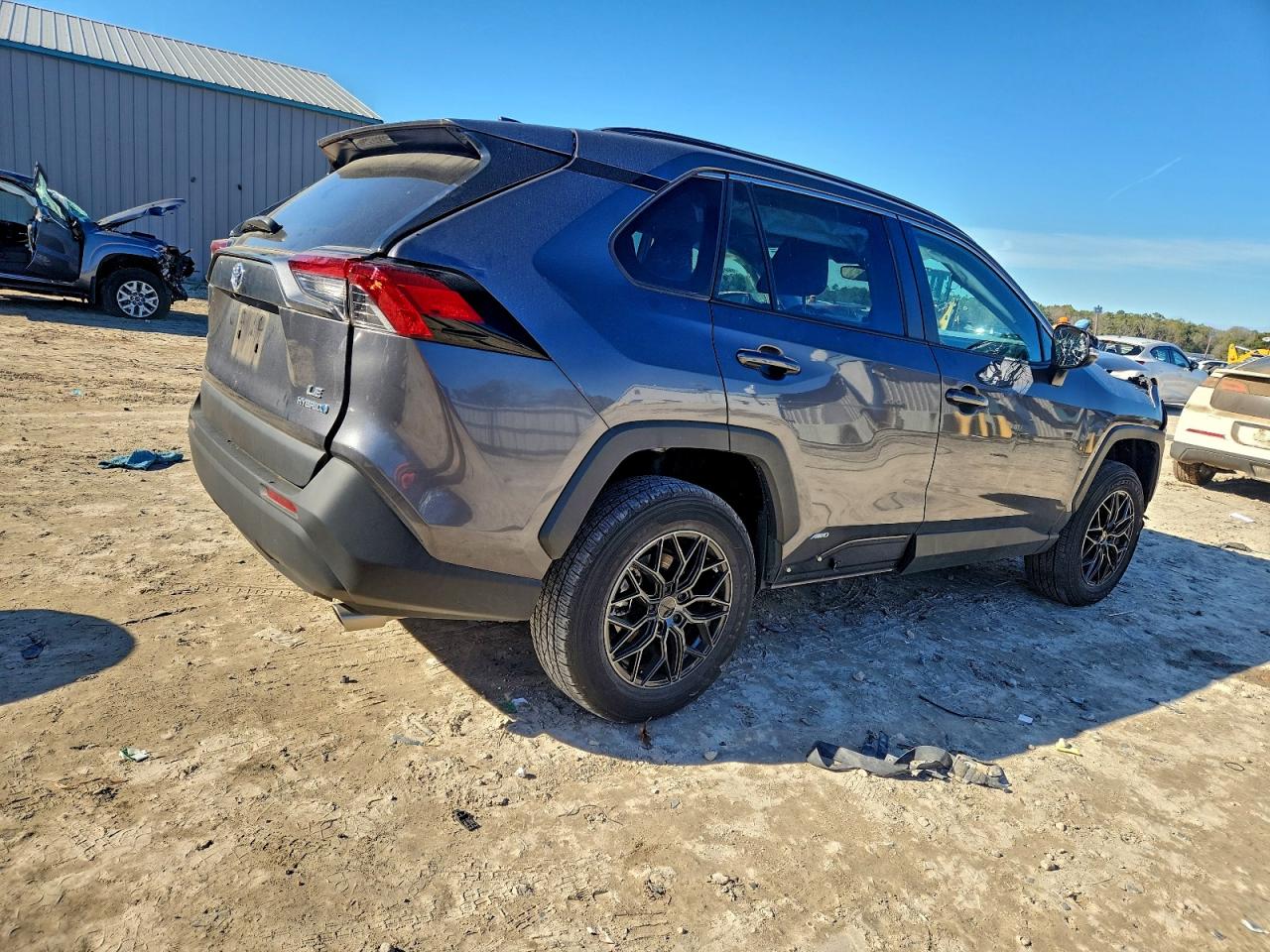 2024 TOYOTA RAV4 LE photo 5