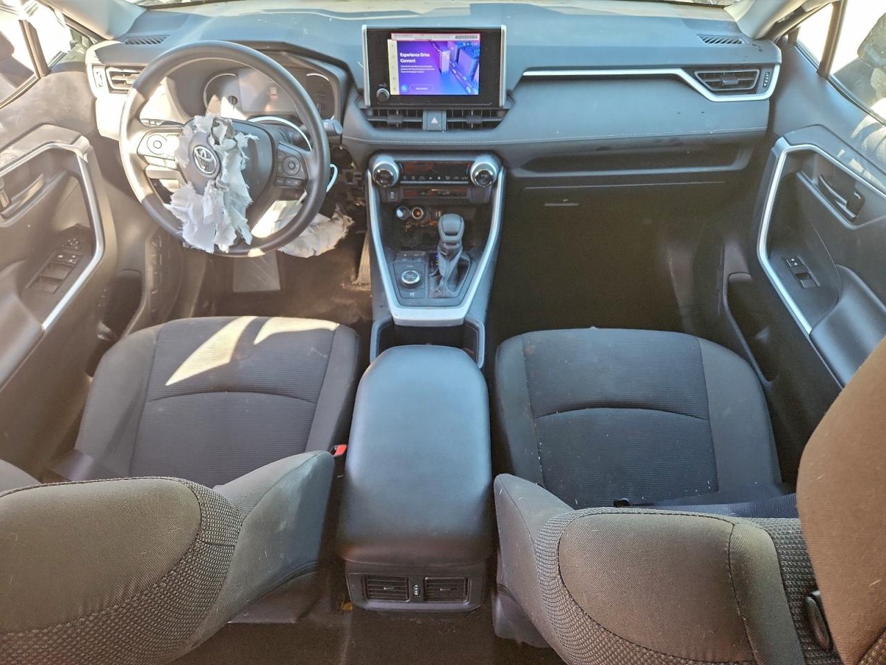 2024 TOYOTA RAV4 LE photo 15