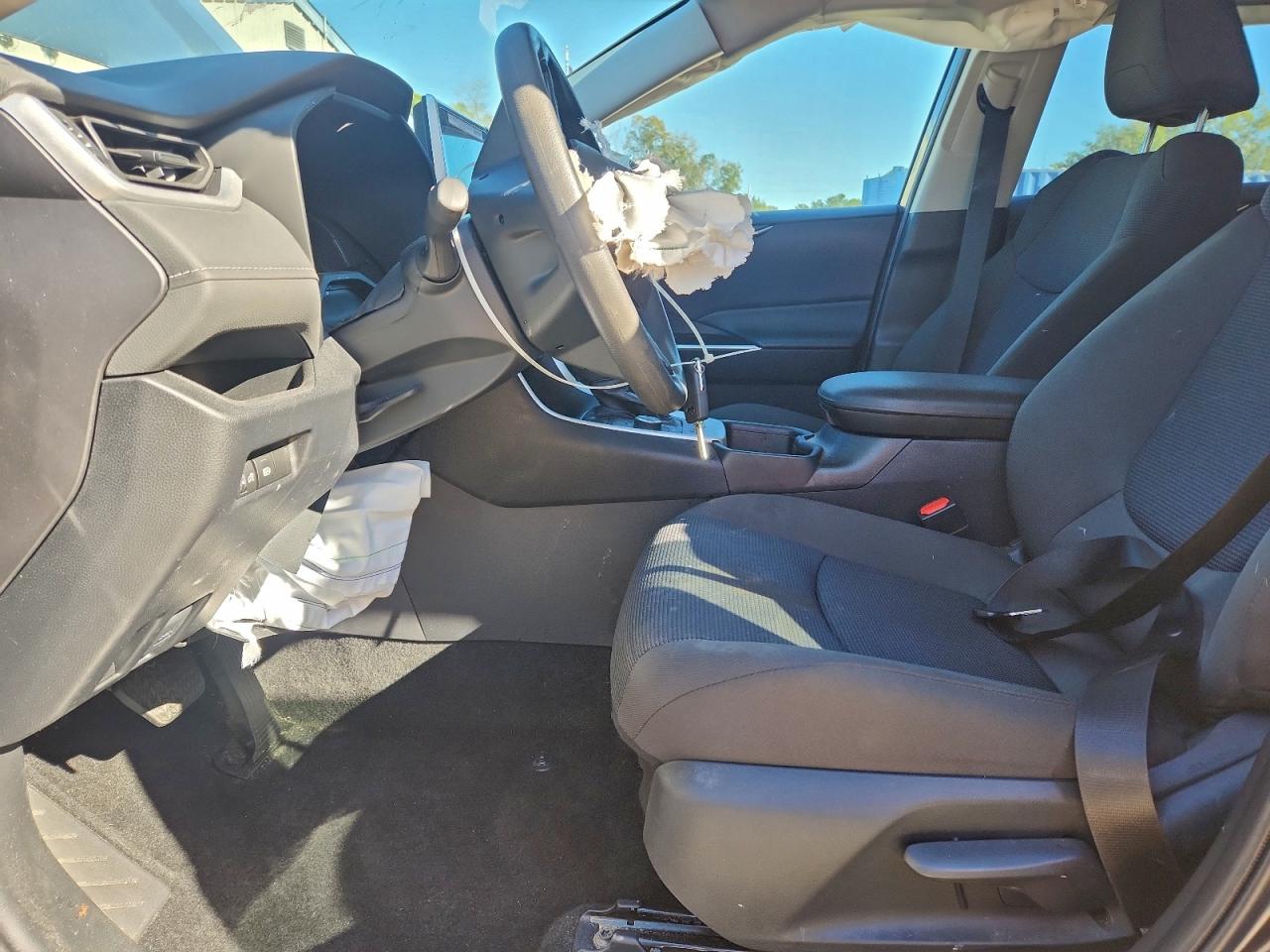 2024 TOYOTA RAV4 LE photo 13