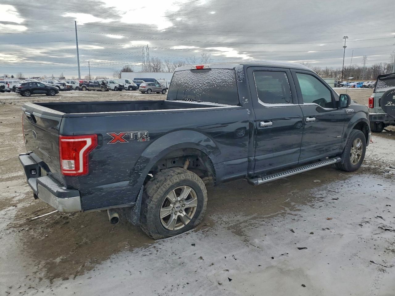 2015 FORD F150 SUPERCREW photo 3