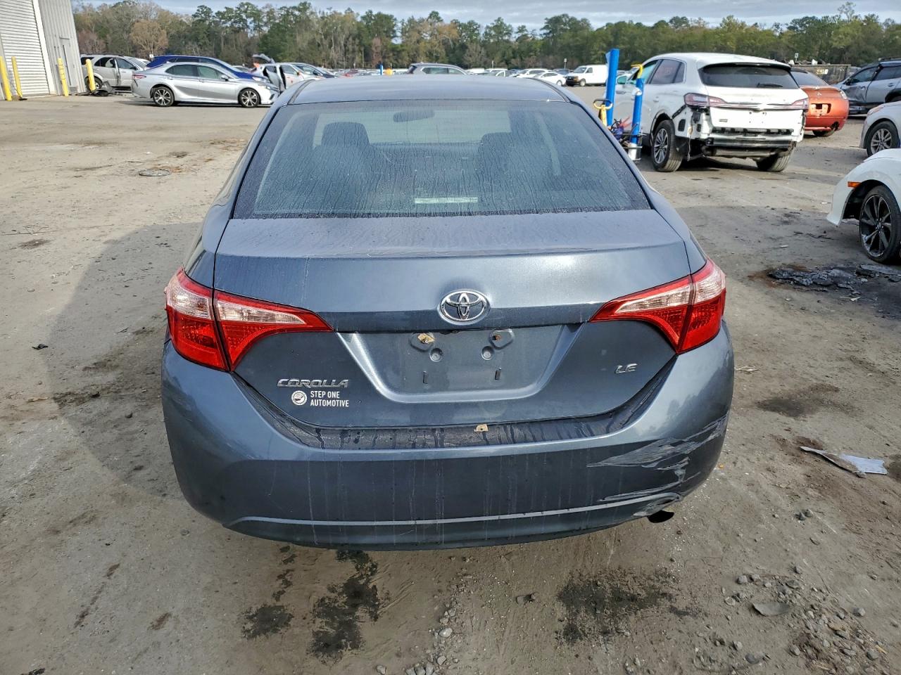 2018 TOYOTA COROLLA L photo 6