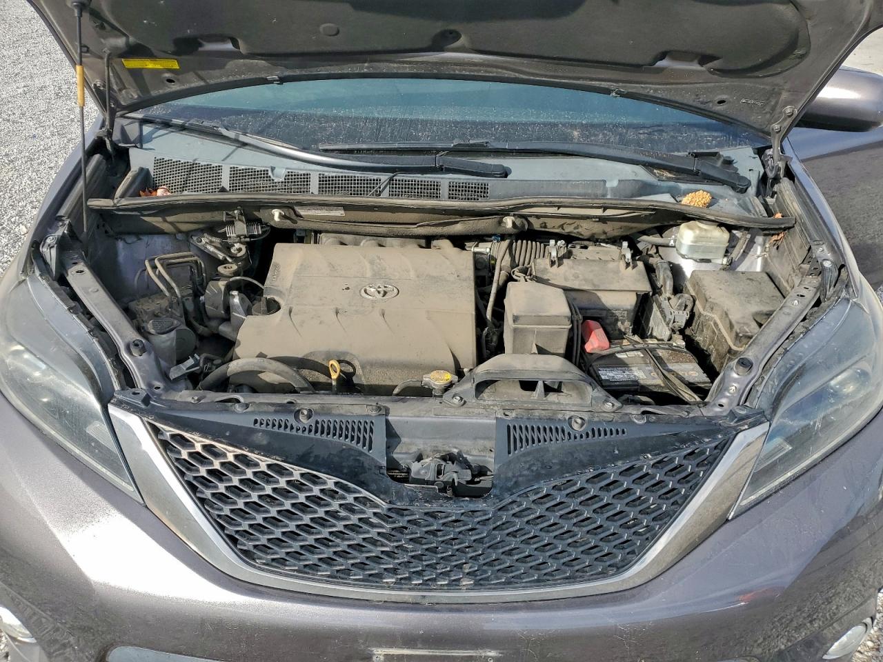 2015 TOYOTA SIENNA SPORT photo 23