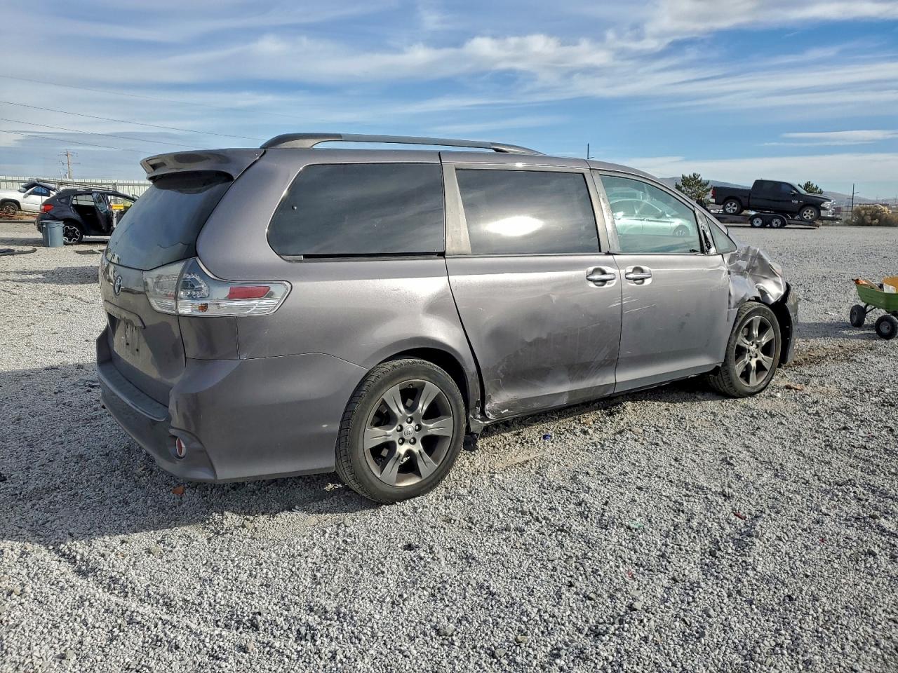 2015 TOYOTA SIENNA SPORT photo 5