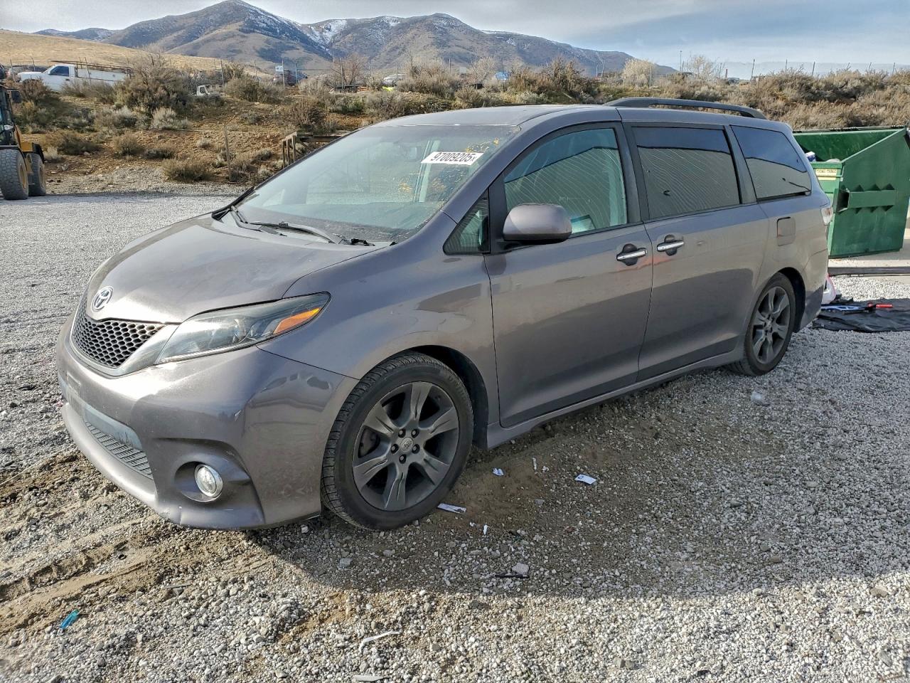 2015 TOYOTA SIENNA